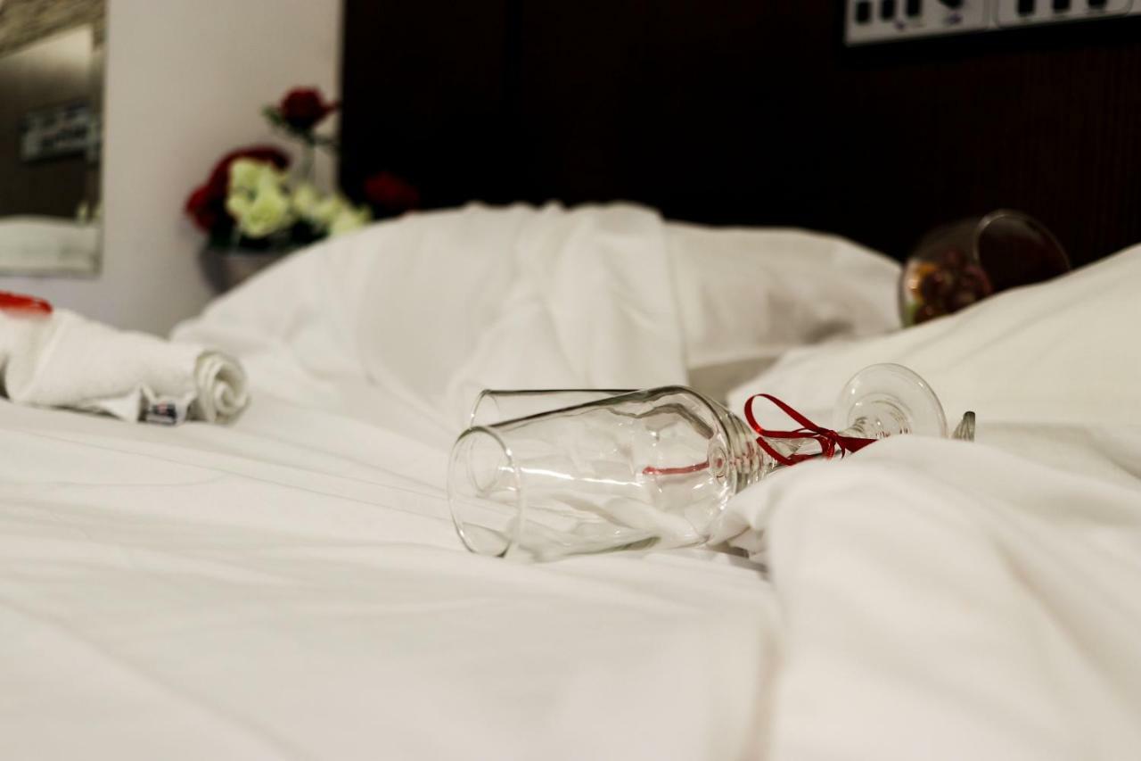 Motel Shampoo (Adults Only) บรุสเก ภายนอก รูปภาพ